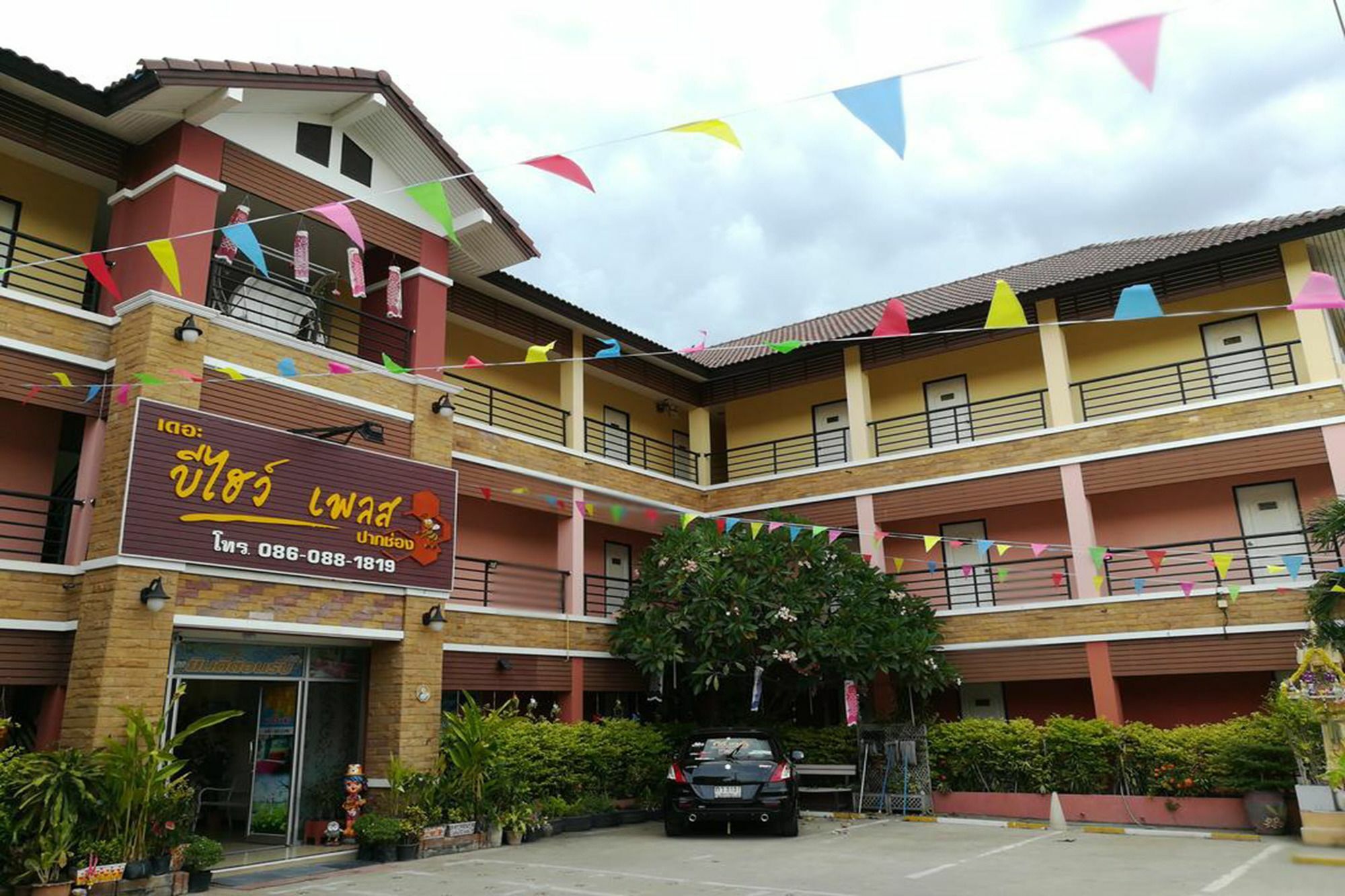 Hotel The Beehive Place Pak Chong Exterior foto